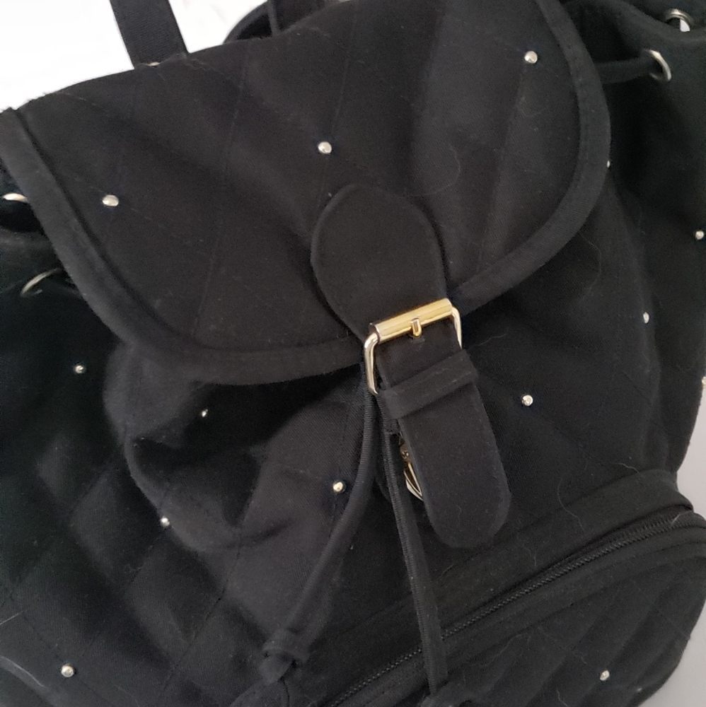 Black backpack bucket bag